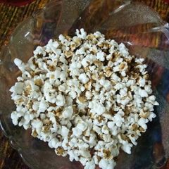 Jowar popcorn A picture of Jowar popcorn.