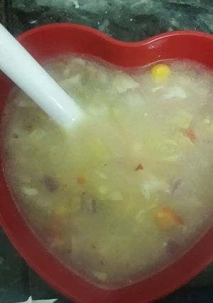 मिक्स वेजिटेबल सूप (mix vegetable soup recipe in Hindi) रेसिपी मुख्य फोटो