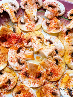 Una foto de 67.🍄Carpaccio de champiñones al estilo oriental🍄