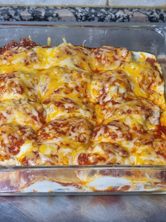 Una foto de Huevos rellenos de carne