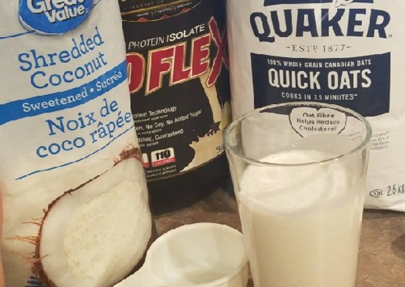 Vanilla protein Oatmeal coconut smoothie