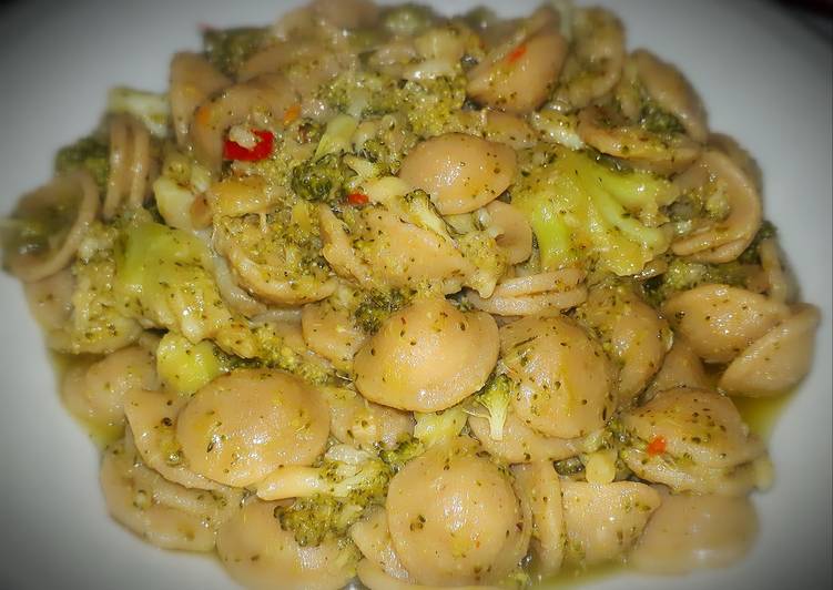 Step-by-Step Guide to Make Ultimate Orecchiette broccoli e alici