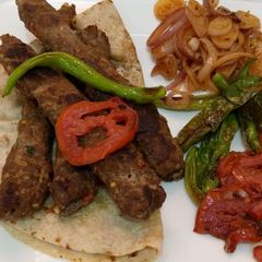 A picture of Turkish Sujuk Kebab.