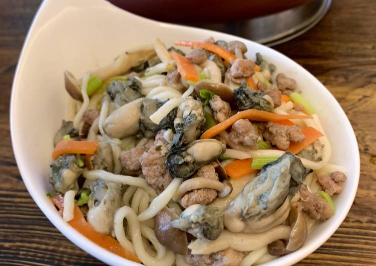 家常鮮蚵炒麵