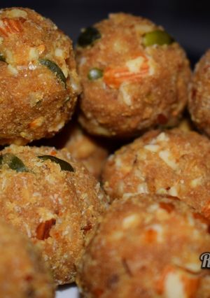 A picture of Dry fruits Laddu.