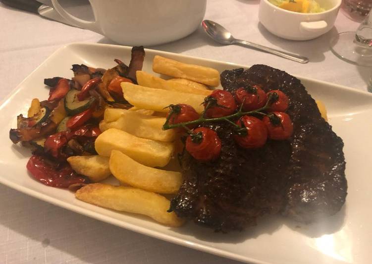 Steak, chips & roast veg