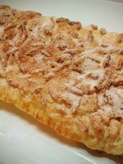 Una foto de Coca de llardons