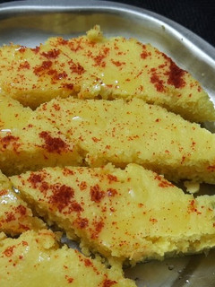 ખાટા ઢોકળા (Khata Dhokla Recipe In Gujarati) રેસીપી મુખ્ય ફોટો