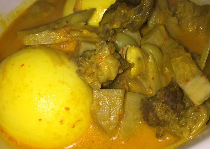  Bagaimana cara memasak Gulai nangka dan telur yang nagih banget