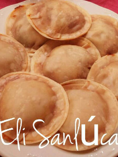 Una foto de Mini pizzas de empanadillas