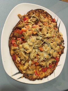 Una foto de Pizza con base de coliflor
