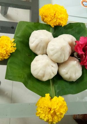 A picture of Ukadiche Modak.
