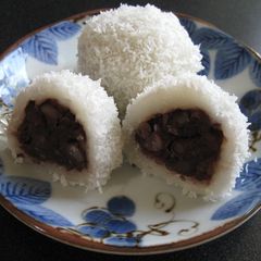 A picture of Sweet Coconut Dumplings.