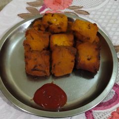 A picture of Crispy Veg snacks.