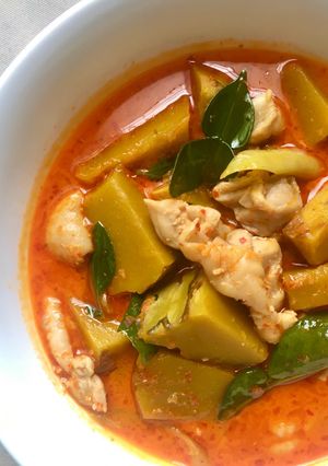รูปของ แกงเผ็ดฟักทองใส่ไก่จ้า🐔🌶