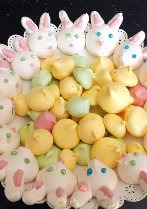 Une photo de Petites meringues colorées