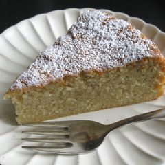 A picture of Mashed Potato & Almond Cake.