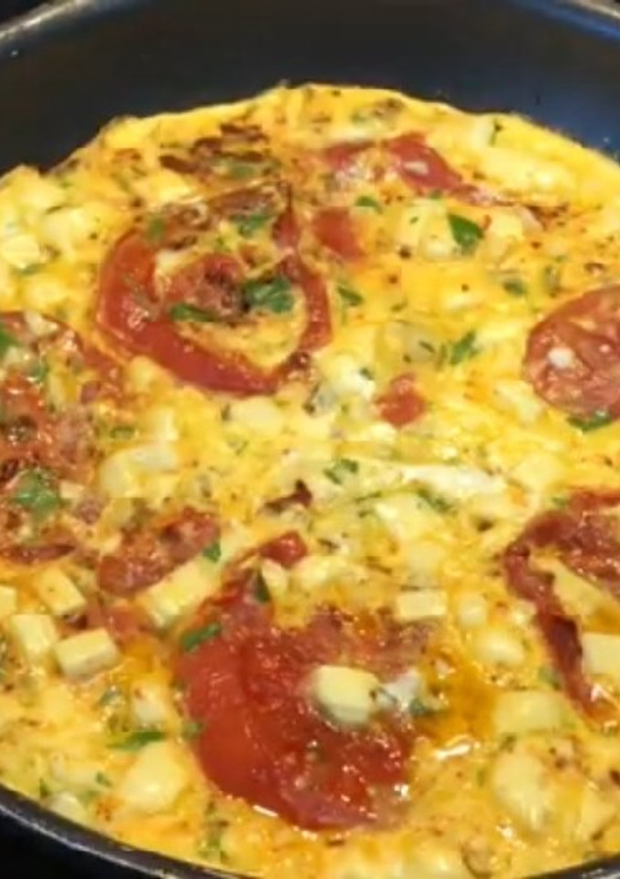 Una foto de Tortilla de Tomate 🍅frito