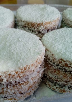 Una foto de Alfajores con Manjar