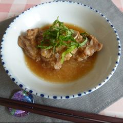 A picture of Braised Chicken Thigh with grated radish.