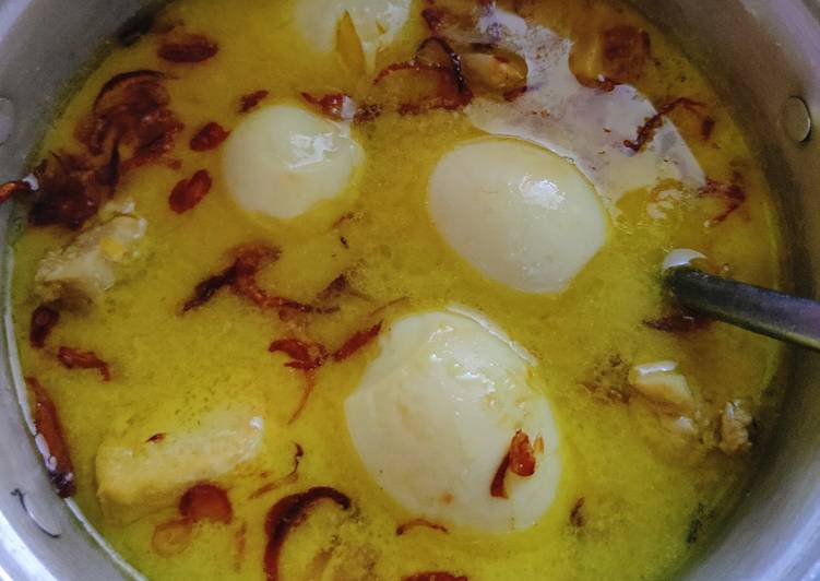 Resep Tahu telur kuah kuning😆 yang Lezat