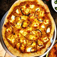 A picture of Paneer Pizza.