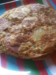 Una foto de Tortilla de Papas y Mortadela