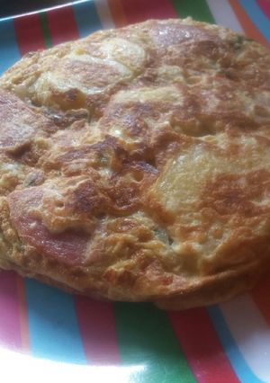 Una foto de Tortilla de Papas y Mortadela