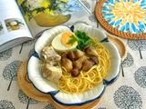 Mì Trứng Sườn Nấm Mối Đen