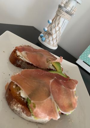 Foto principal de Tostadas de centeno saladas