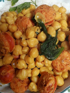 Una foto de Garbanzos con Chorizo y Espinacas🇵🇪