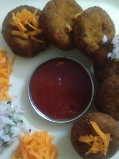 दही कबाब (dahi kabab recipe in Hindi) रेसिपी मुख्य फोटो