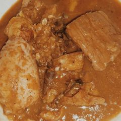 A picture of Ofe Nsala w/ Chicken.