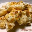 Elicoidali con bechamel de cebolla y cardamomo