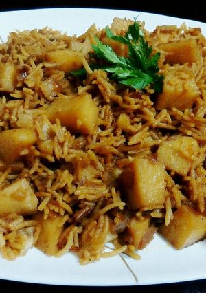 صورة لوصفة رز وبطاطس مدفونه