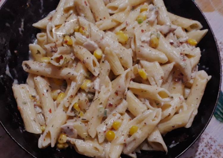 Steps to Prepare Favorite Spicy Chicken Alfredo Pasta