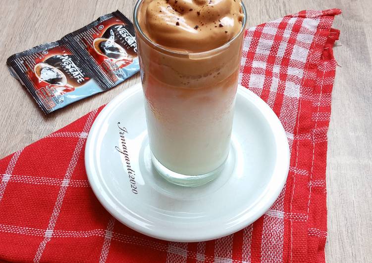Dalgona coffee