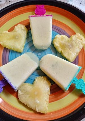 Una foto de Heladitos de Piña 🍦🍨🍧🍍