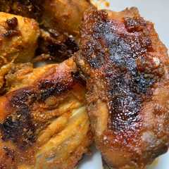 รูปของ Ayam panggang teflon dan sambal rawit