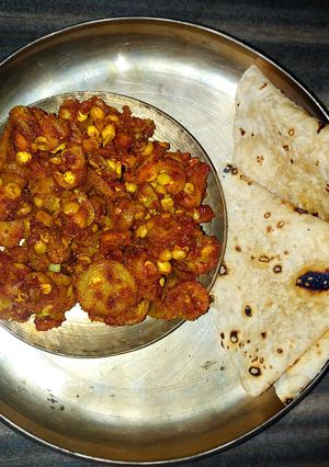 કંટોળા નુ શાક (Kantola Shak Recipe In Gujarati) રેસીપી મુખ્ય ફોટો
