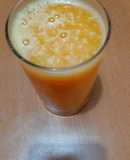 Jugo de papaya y maracuyá