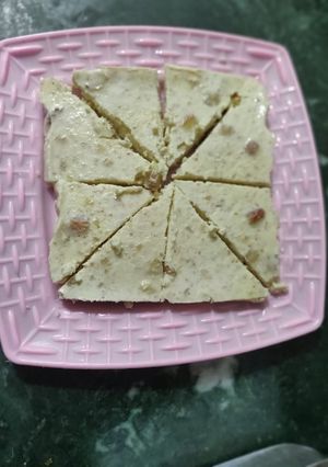 A picture of Ice cream sandesh.