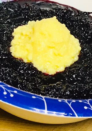 A picture of Mawa beetroot halwa.