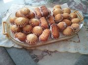 Une photo de petits fours