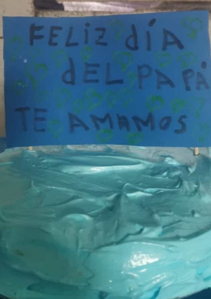 Una foto de Una torta sencilla para el Día del Padre
