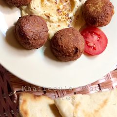 A picture of Falafel.