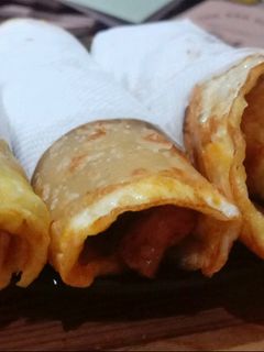 চিকেন রোল (  chicken roll recipe in Bengali) রেসিপির প্রধান ছবি