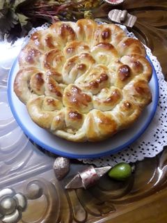 ফ্লাওয়ার ব্রেড (flower bread recipe in Bengali) রেসিপির প্রধান ছবি