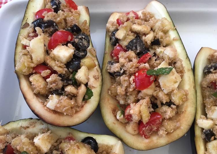 Barchette di melanzana ripiene