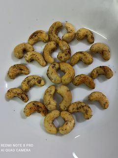 मसाला फ्राइड काजू(masala fried kaju recipe in hindi) रेसिपी मुख्य फोटो